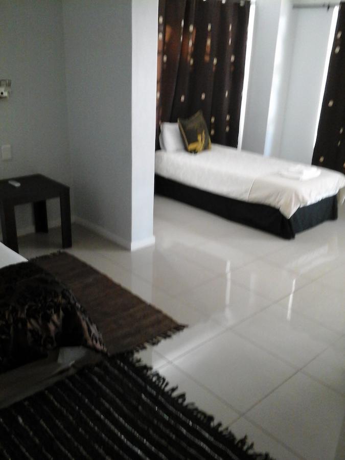 Village Boutique Hotel Otjiwarongo Rum bild