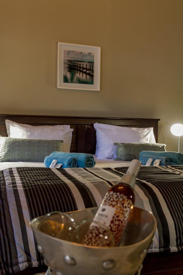 Village Boutique Hotel Otjiwarongo Exteriör bild
